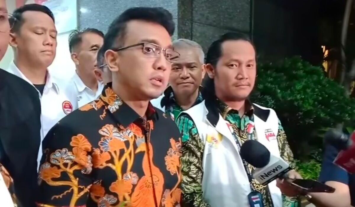 Sebanyak 7 saksi diperiksa Polda Metro Jaya  terkait kasus dugaan penyebaran hoaks soal Polri tak netral yang menjerat Aiman W.