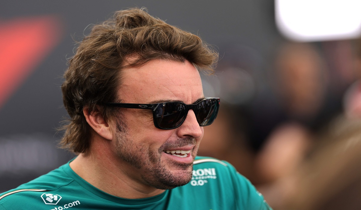 Pembalap Aston Martin Fernando Alonso