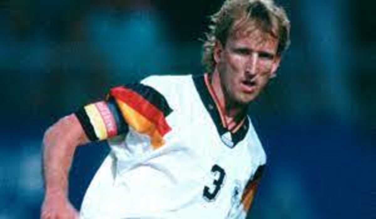 Andreas Brehme saat membela Timnas Jerman