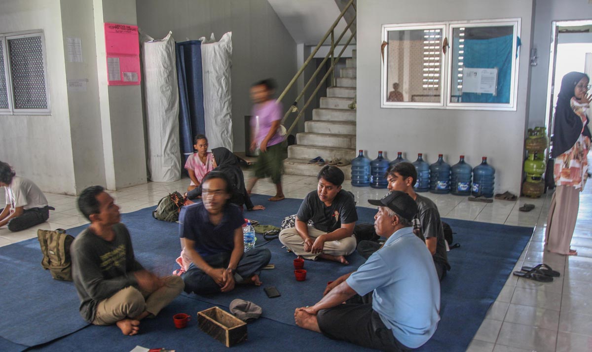 Warga Kampung Susun Bayam mendatangi kantor Ombudsman prihal belum diresponnya surat untuk dialog dengan Pj Gubernur DKI Jakarta Heru Budi