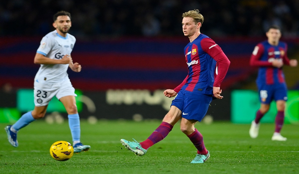 Gelandang Barcelona Frenkie De Jong