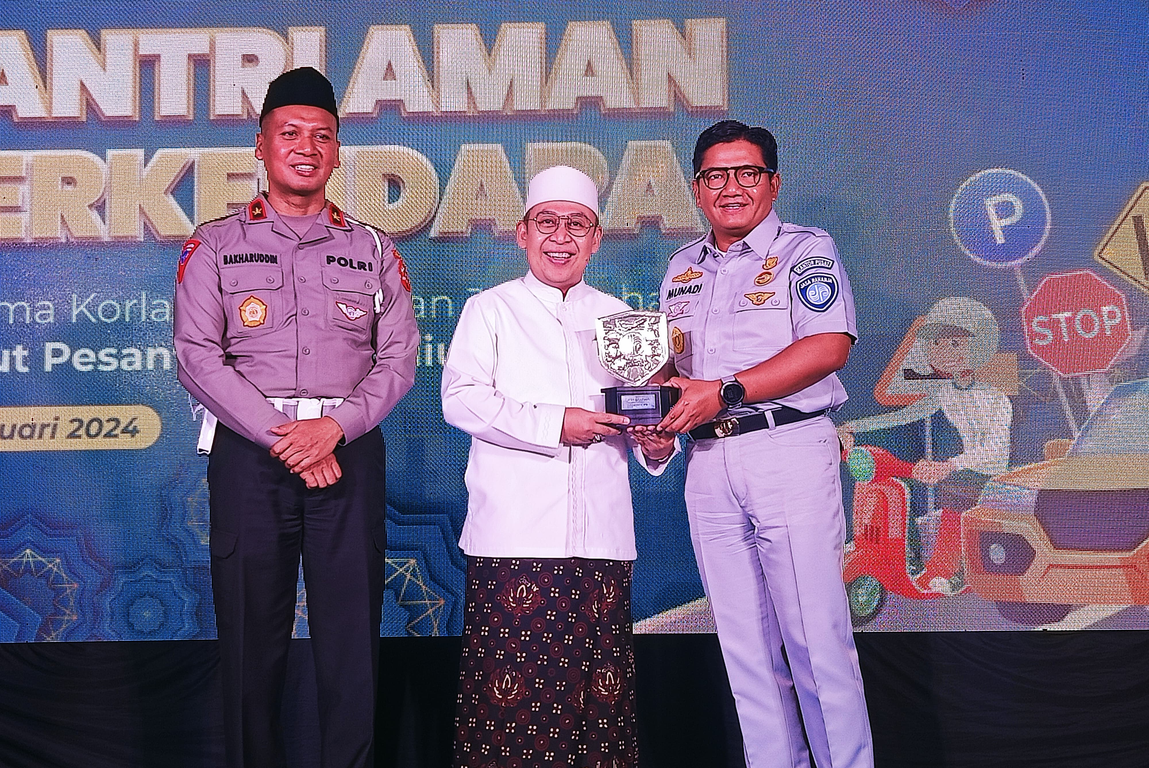 Program Trimandara diberikan kepada para santri di Institut Pesantren Mathali'ul Falah (Ipmafa), Pati, Jawa Tengah,