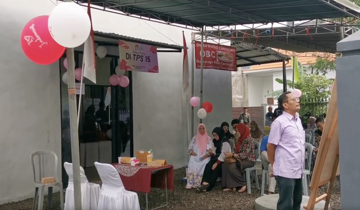 TPS bernuansa valentine