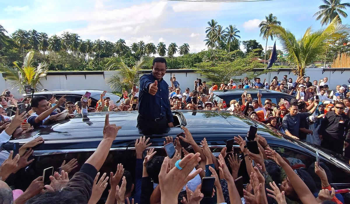 Capres Anies Baswedan saat kampanye di Manado, 5 Februari 2024.
