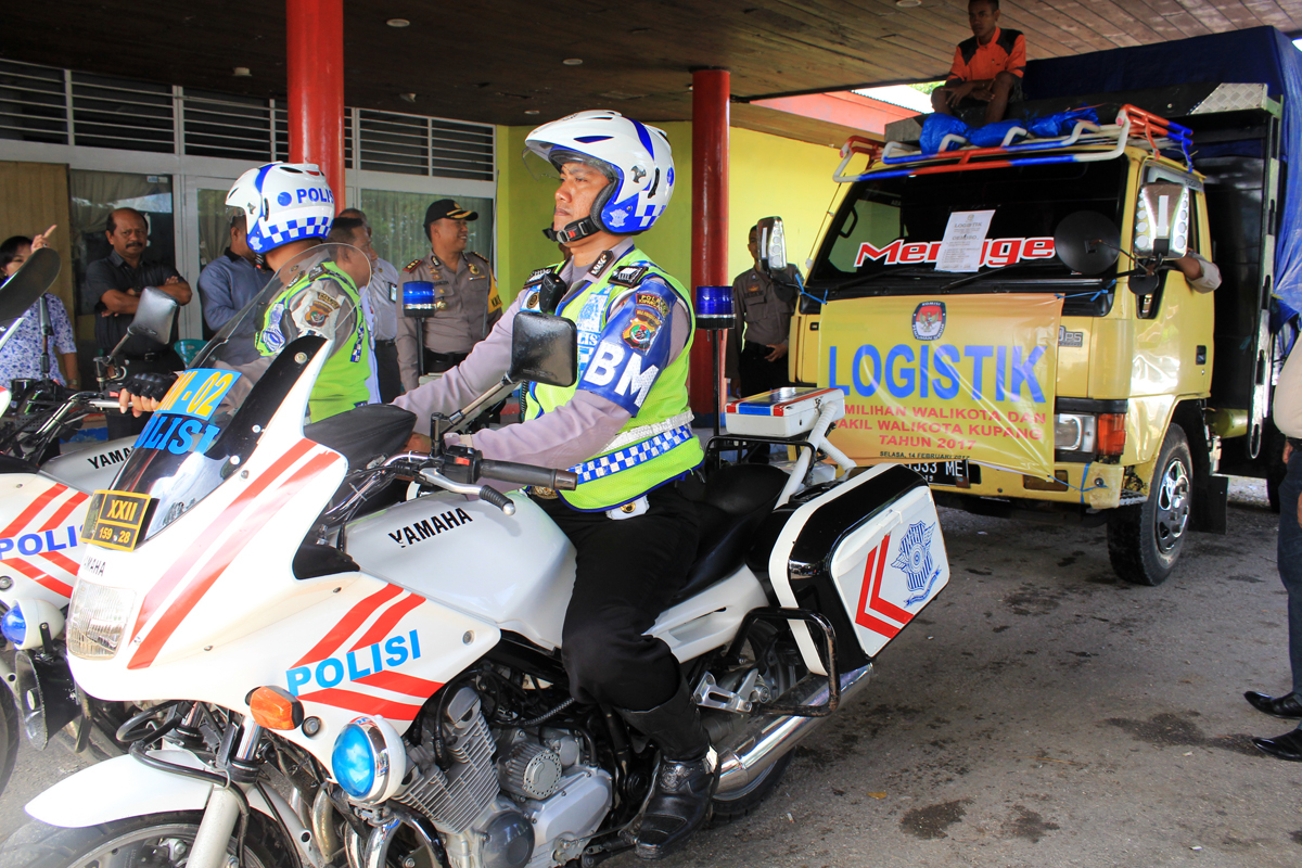 Sebanyak 195.819 personel polri disiapkan di seluruh Indonesia guna mengamankan Pemilu 2024 agar berjalan lancar, jujur, dan adil. 