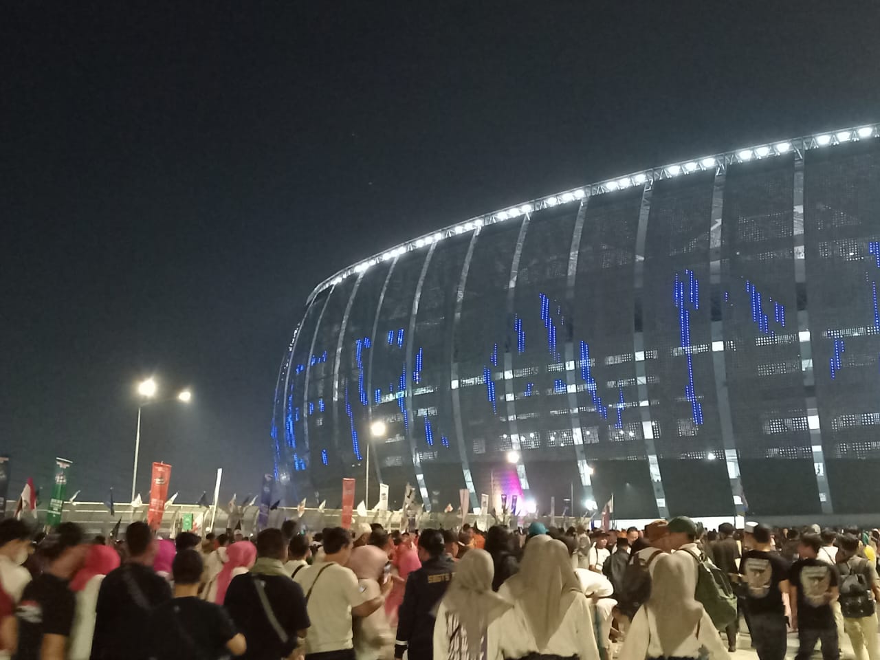Timnas AMIN mengaku terharu melihat antusias masyarakat ke JIS untuk kampanye akbar Anies-Muhaimin.