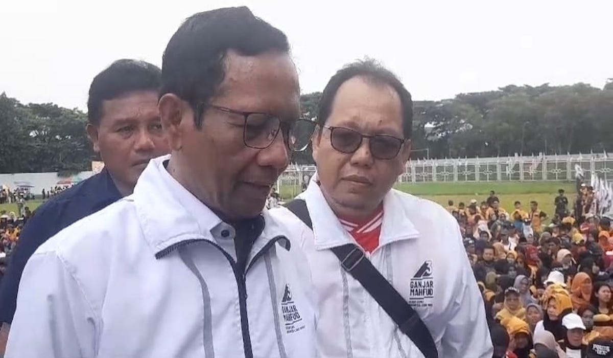 Cawapres 03 Mahfud MD sebut hak angket bisa memakzulkan presiden