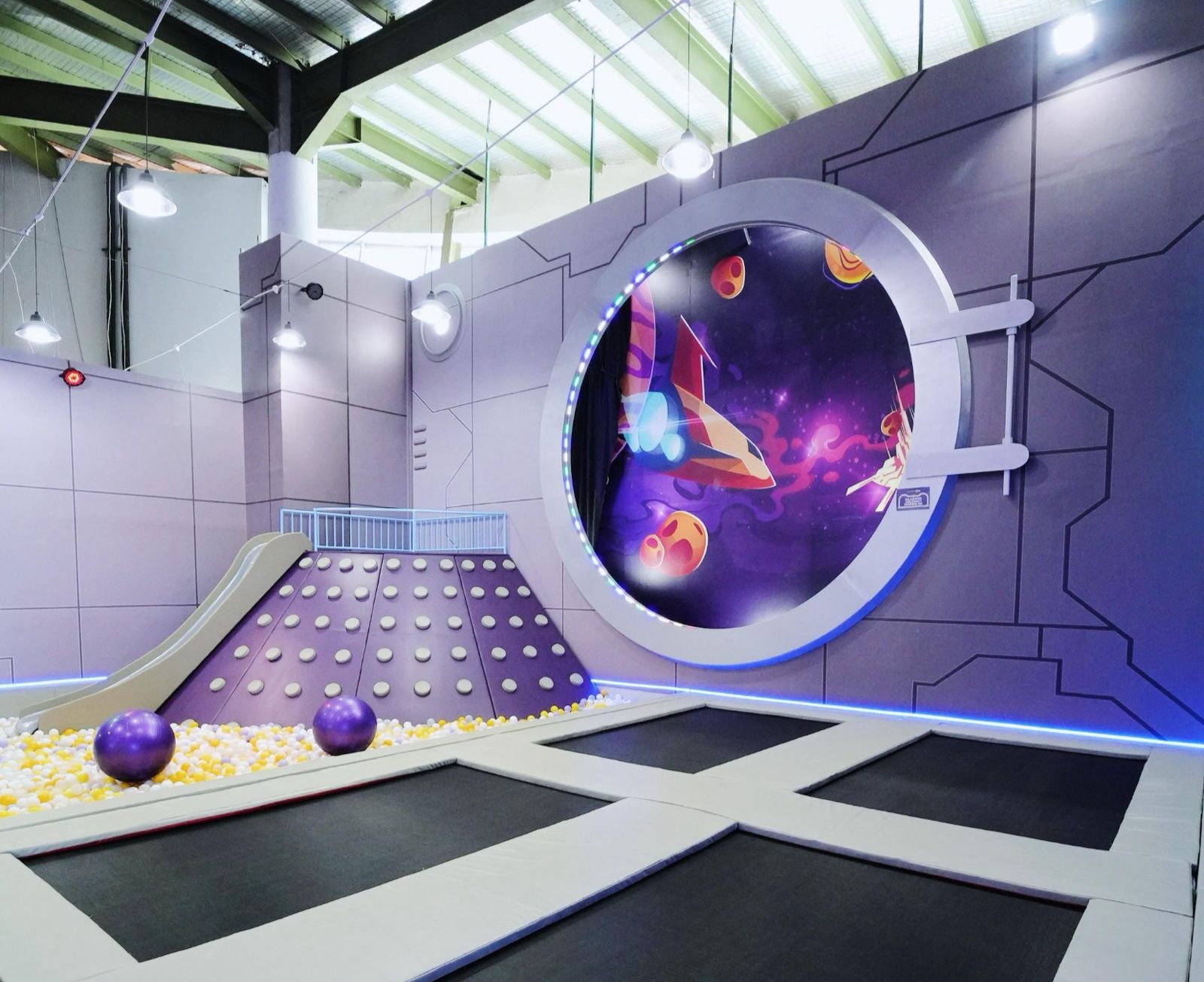 WonderZone Playland telah dibuka resmi dan berlokasi di Lantai 3 Ramayana Makassar Town Square (MTOS), Sulsel. 