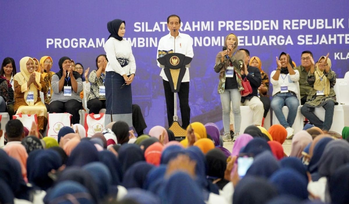 Presiden Joko Widodo saat lakukan silaturahmi dengan Account Officer (AO) PNM