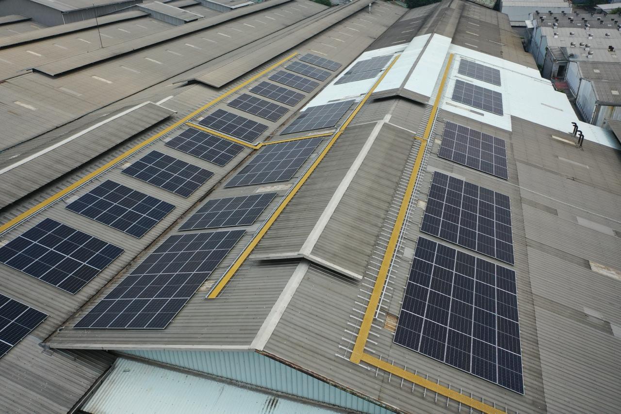 Tekan Emisi Karbon, Pacific Paint dan Xurya Kerja Sama Pemasangan PLTS