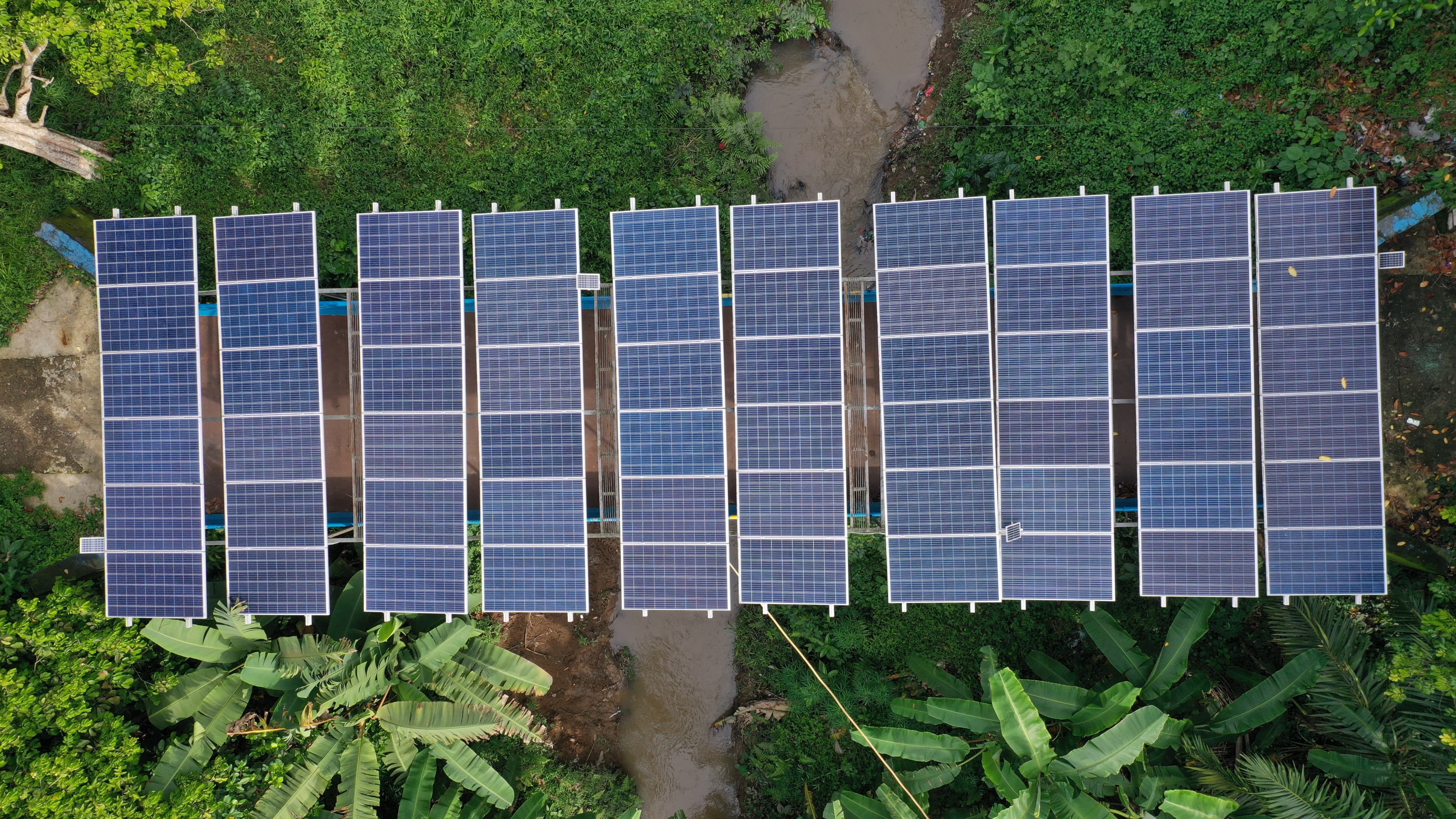 PT Bukit Energi Investama (BEI) melakukan penjajakan sinergi dalam pengembangan Pembangkit Listrik Tenaga Surya (PLTS).