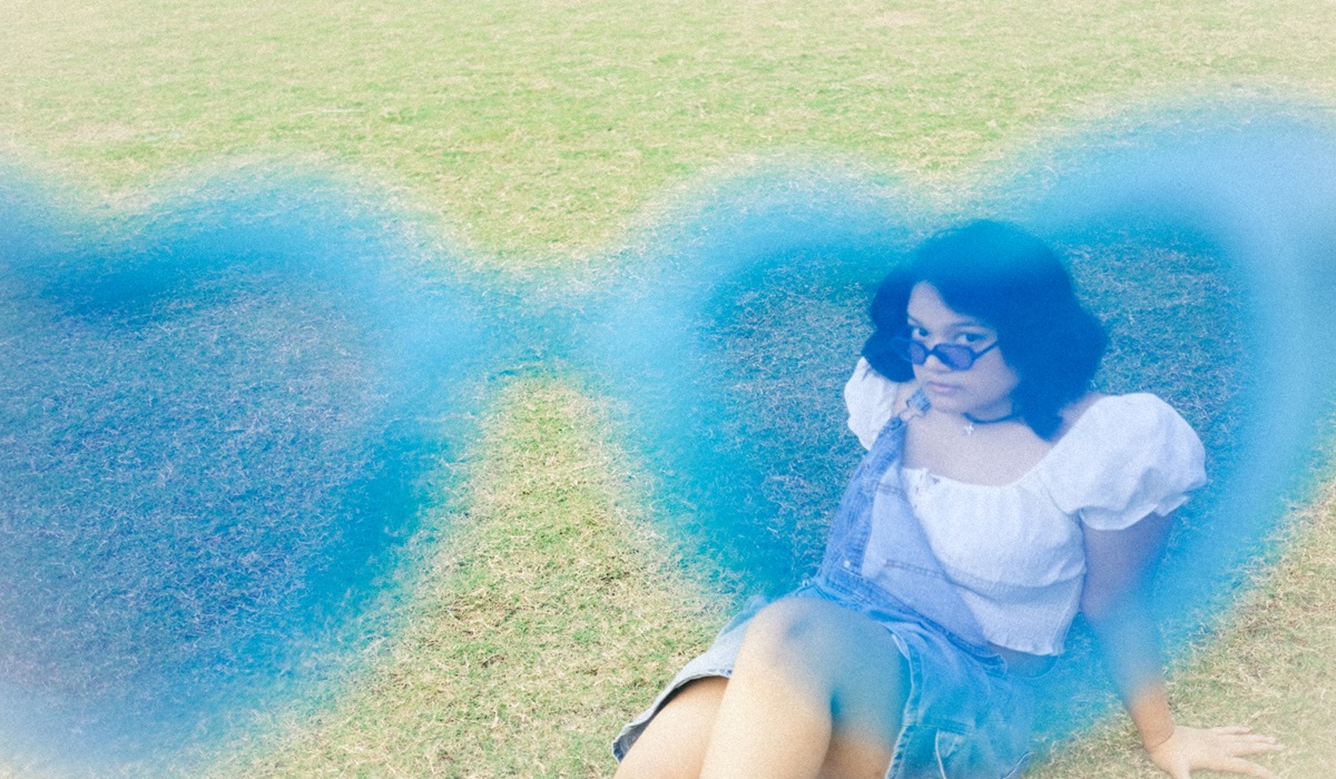 Rasyiqa Rilis Single Two Shades of Blue