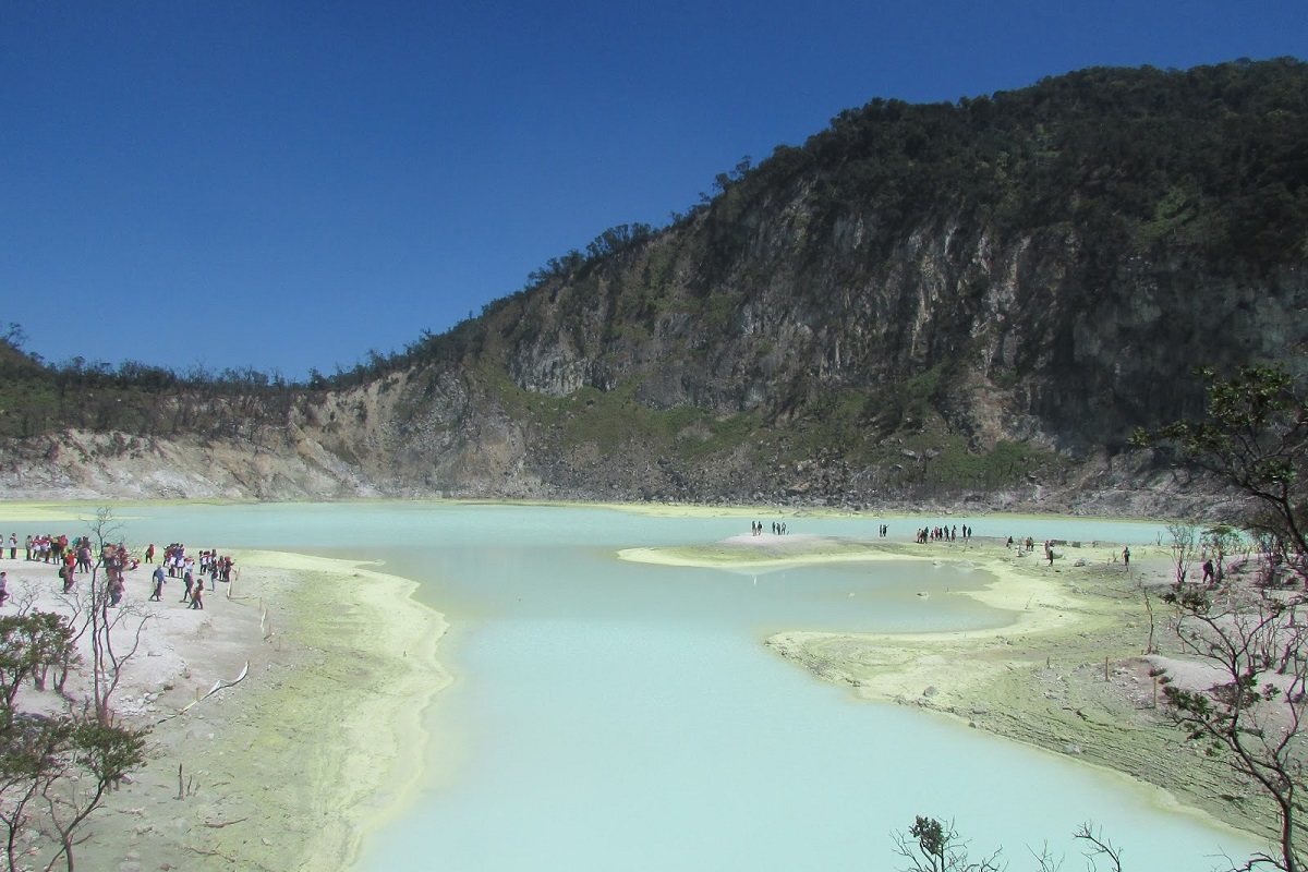 kawah putih ciwidey