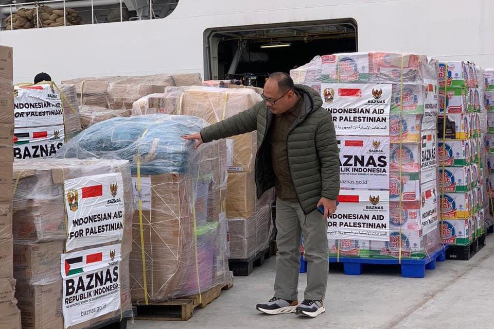 Bahan bantuan untuk rakyat Palestina.