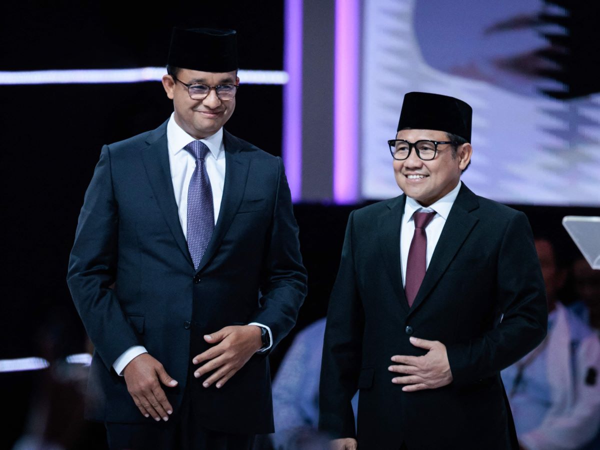 Anies Baswedan dan Muhaimin Iskandar dalam acara debat pamungkas, Jakarta, Minggu (4/2).