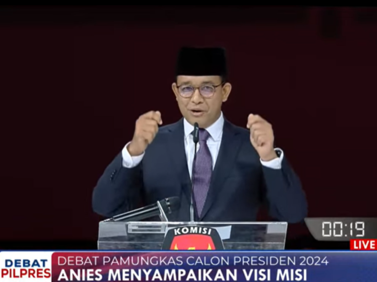 Anies Baswedan dalam debat capres, Minggu (4/2).