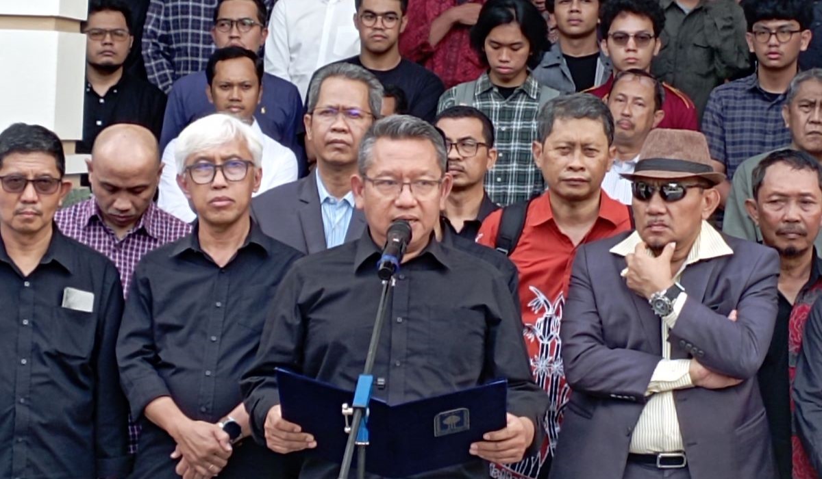 Sivitas Akademika UII mengeluarkan pernyataan sikap yang bertajuk ‘Indonesia Krisis Kenegarawanan’