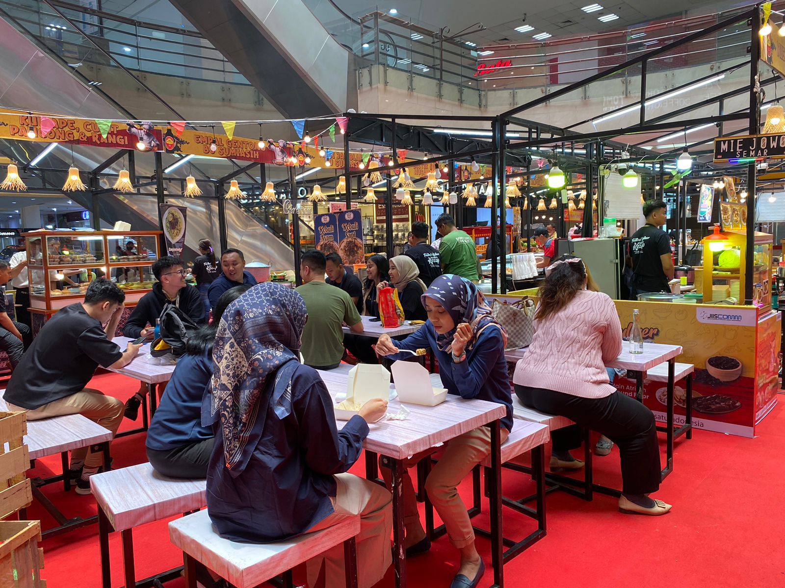 Cibubur Junction kembali mengadakan Festival Kuliner yang kali dengan mengangkat tema “Festival Kuliner Pakai Kecap