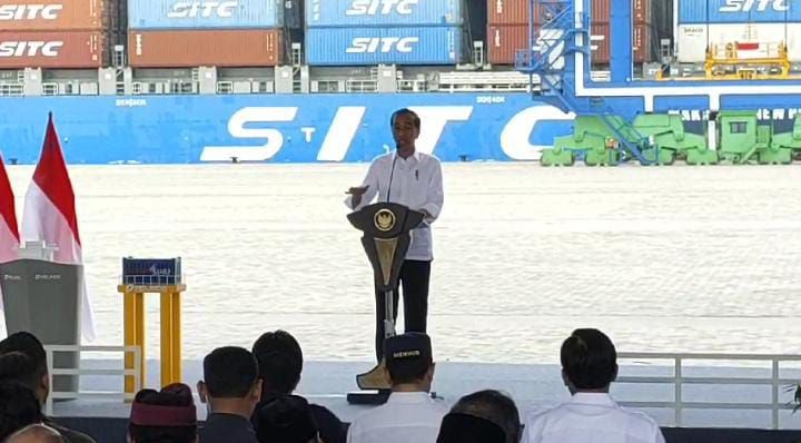 Presiden Joko Widodo meresmikan Makassar New Port.