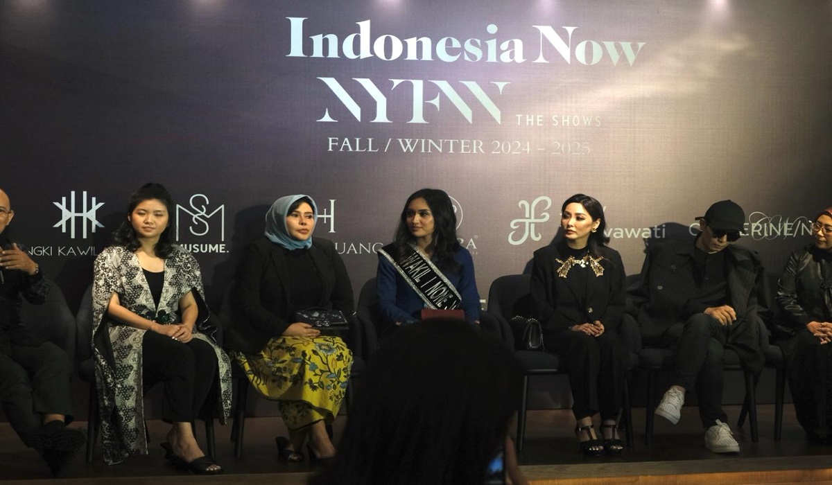 Pengumuman keikutsertaan Ende ke New York Fashion Week 2024