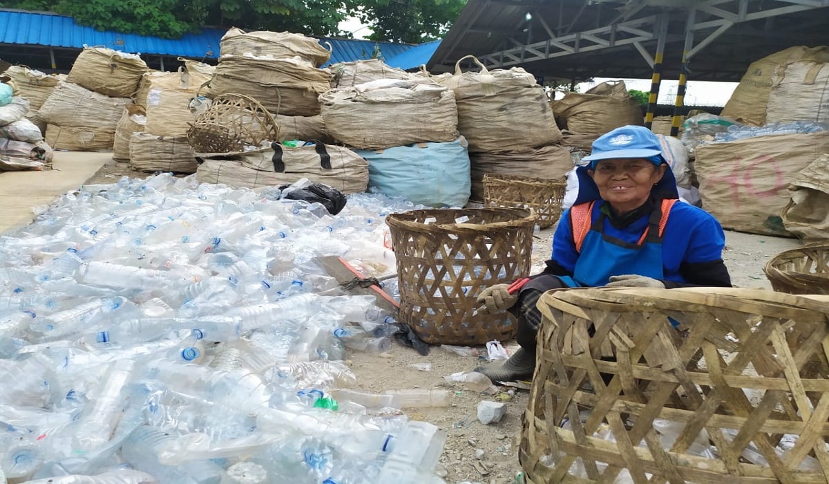 Salah satu kegiatan RBU Tangerang Selatan yang dikelola AQUA