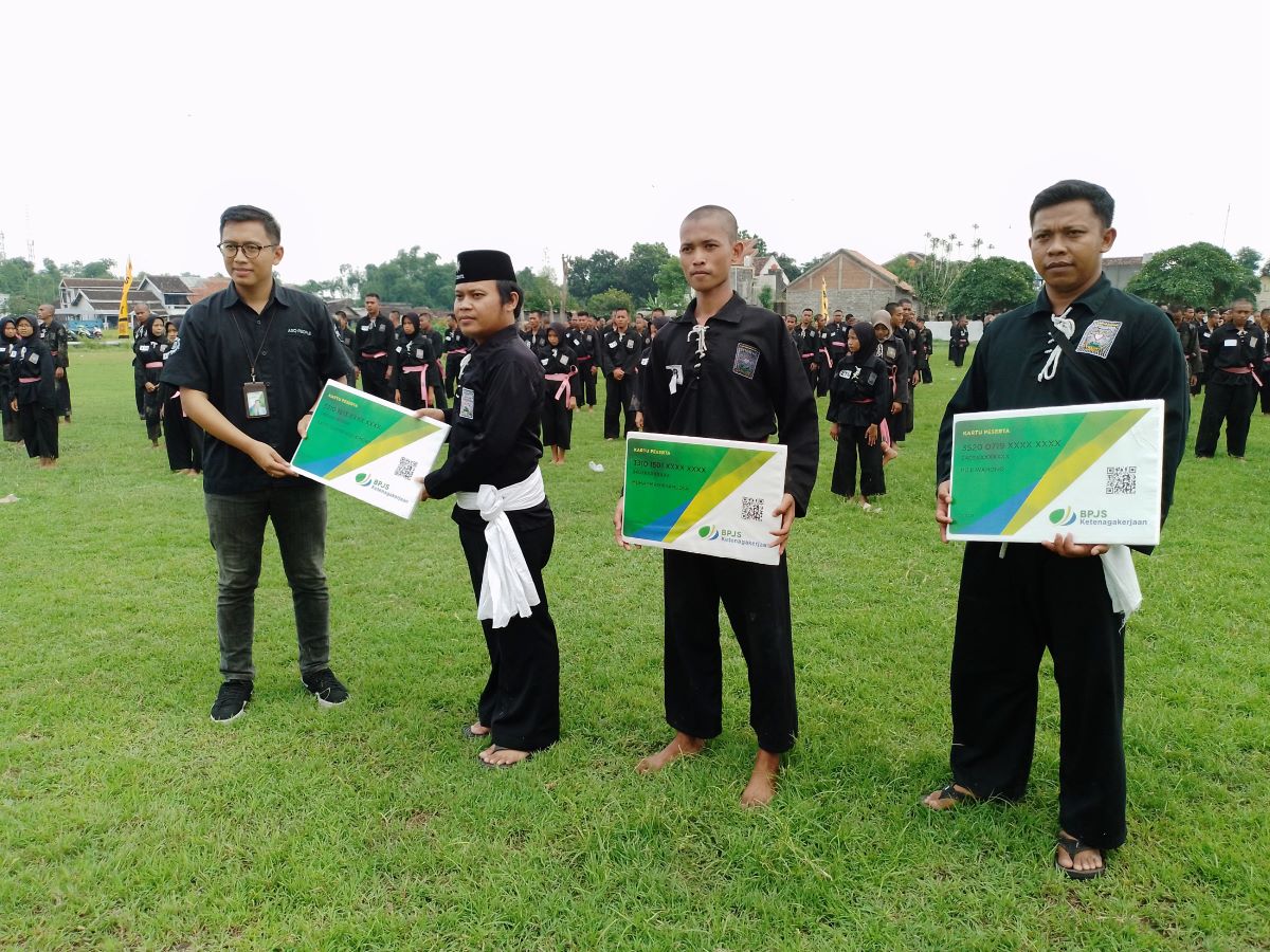 360 Atlet Pencak Silat PSHT Dapat Perlindungan BPJS Ketenagakerjaan Klaten