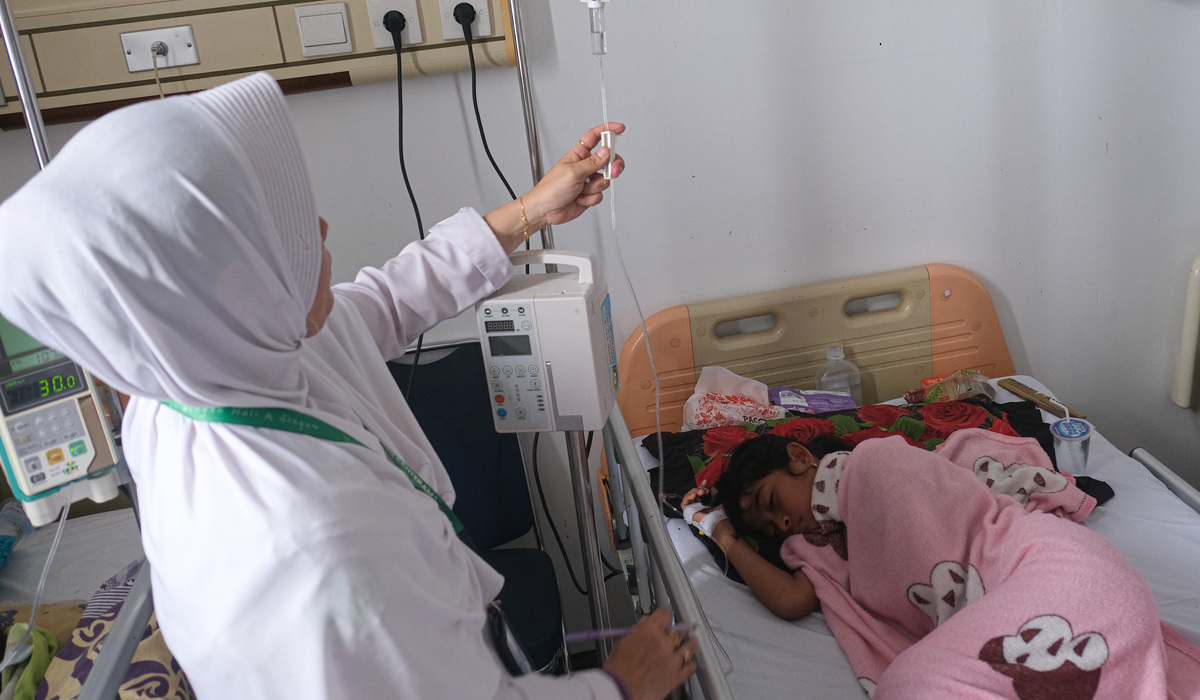 Ilustrasi pasien anak dengan gejala demam berdarah dengue (DBD).