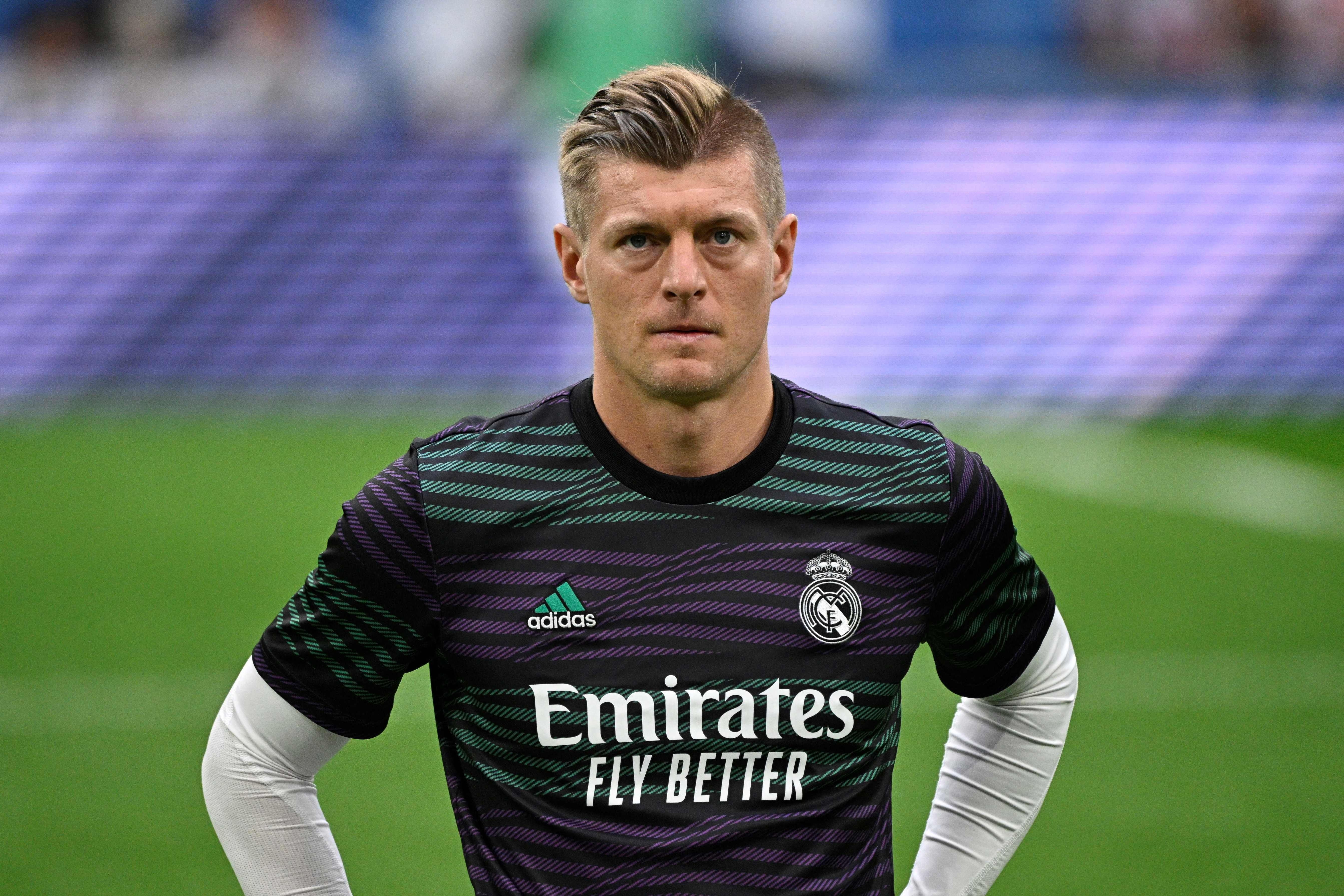 Toni Kroos belum memutuskan masa depannya setelah kontraknya di Real Madrid habis akhir musim ini.