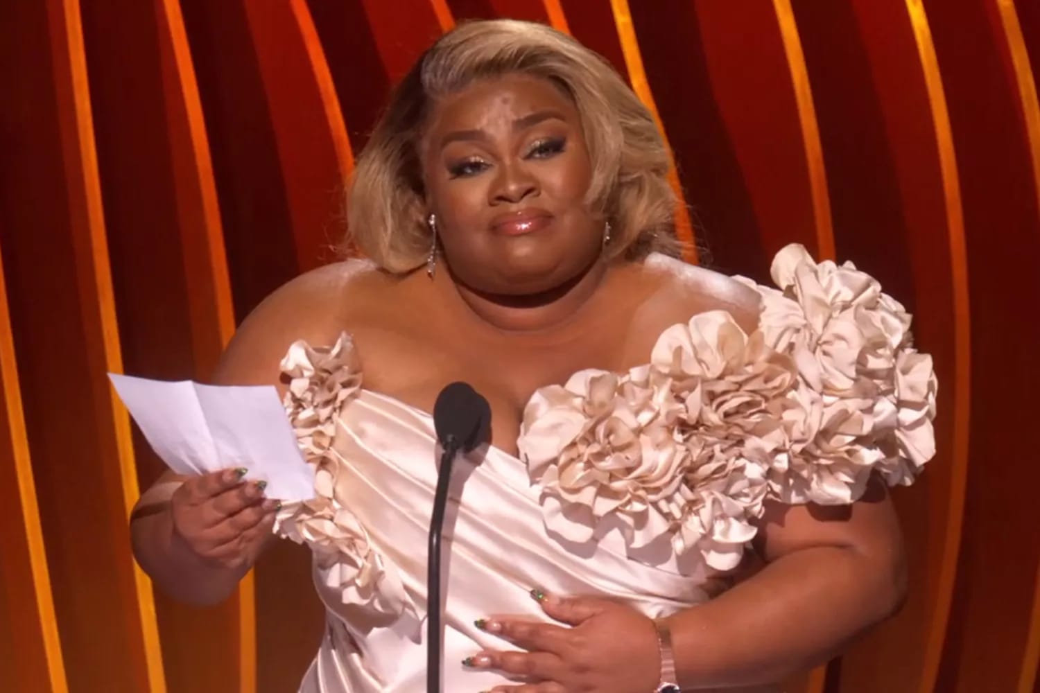 Da'Vine Joy Randolph telah menambahkan satu lagi penghargaan bergengsi ke koleksinya dengan kemenangan terbaru di SAG Awards