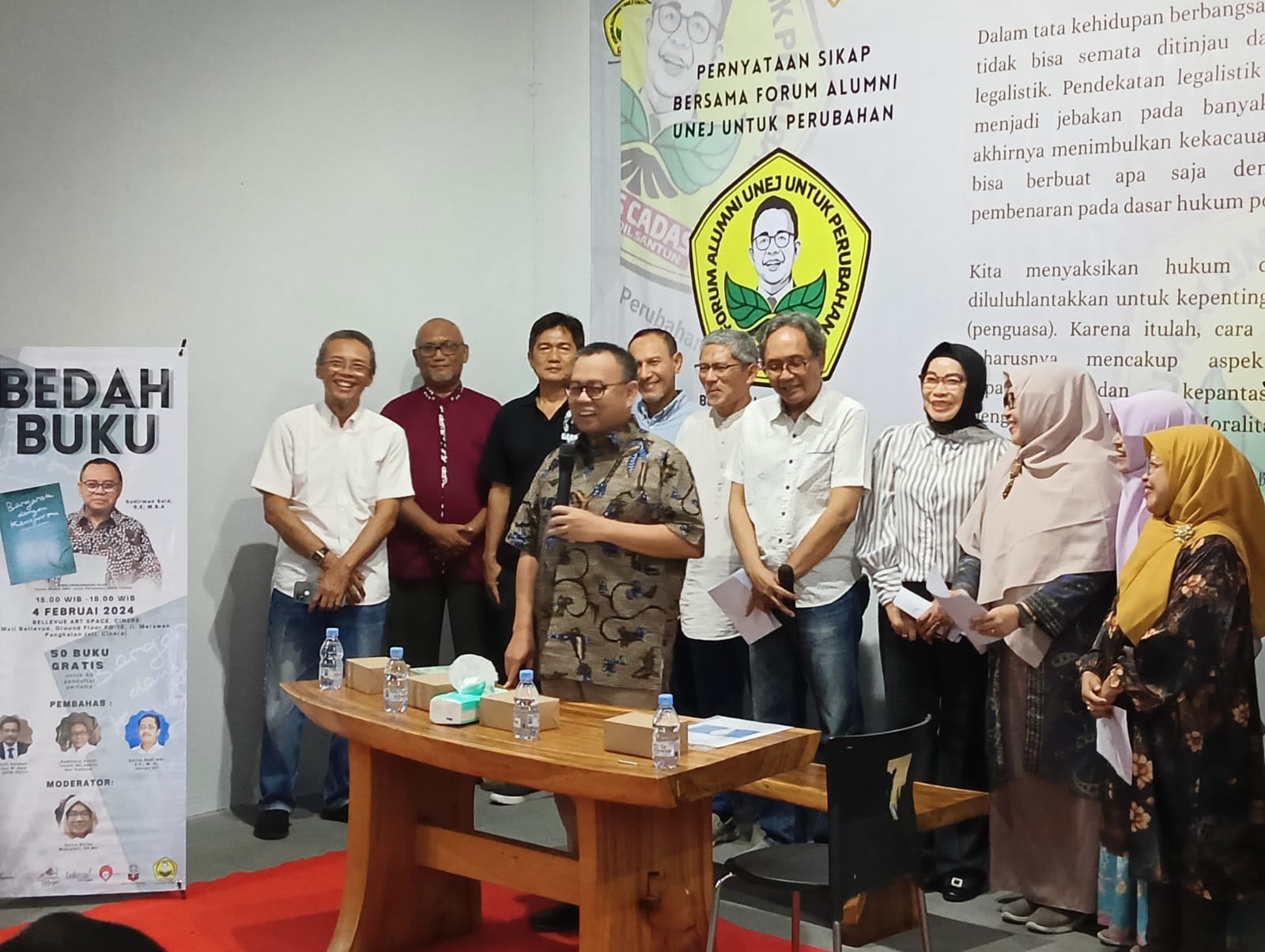 Alumni UNEJ mendesak penyelenggara negara melakukan pertaubatan moral di tahun politik.