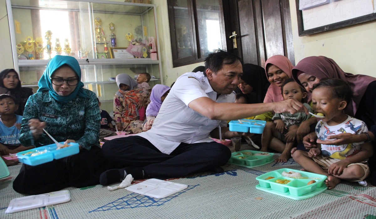 Program makan bareng Bupati Brebes untuk cegah stunting