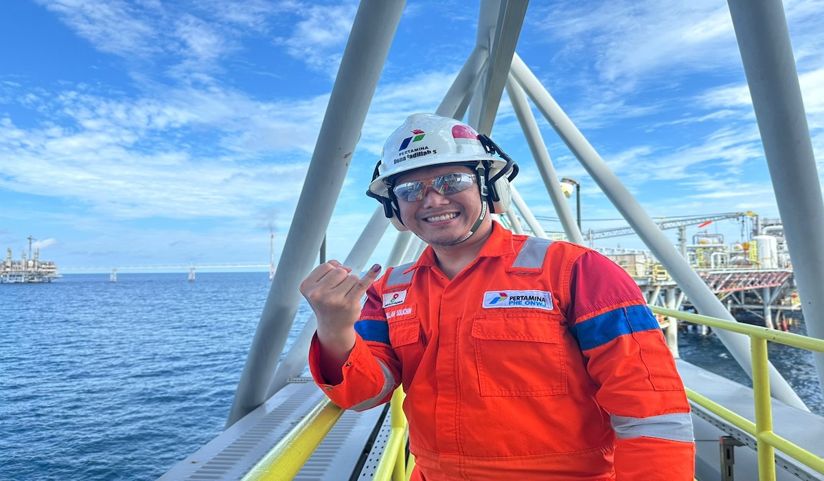 Pekerja anjungan lepas pantai Pertamina menunaikan hak pilih dalam Pemilu 2024