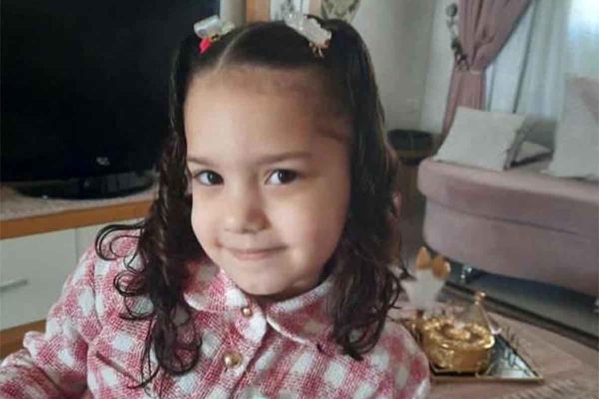 Hind Rajab, 6, hilang setelah mobilnya yang membawanya evakuasi hancur oleh serangan Israel di Kota Gaza. 