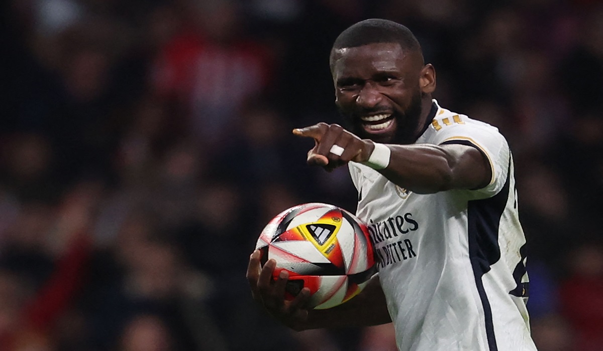 Bek Real Madrid Antonio Rudiger