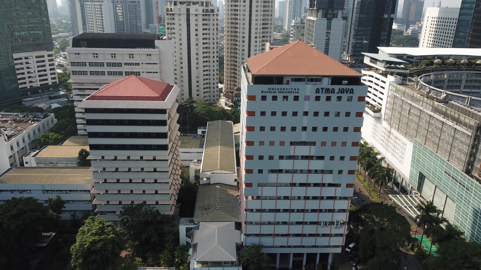 Saat ini telah terdapat lebih dari 1.600 akun mahasiswa UAJ yang mendaftar dan mengakses Coursera.