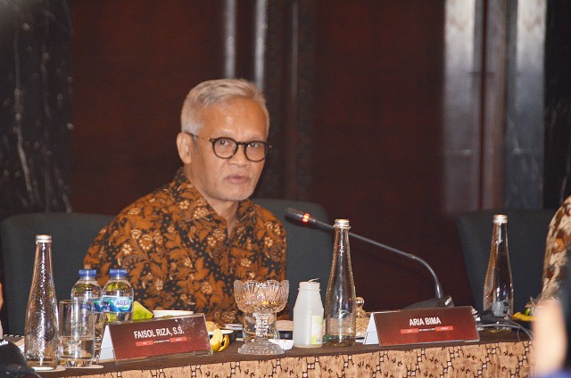 Wakil Ketua Komisi VI DPR RI Aria Bima memimpin pertemuan Tim Komisi VI dengan segenap stakeholder BUMN di Provinsi DIY.