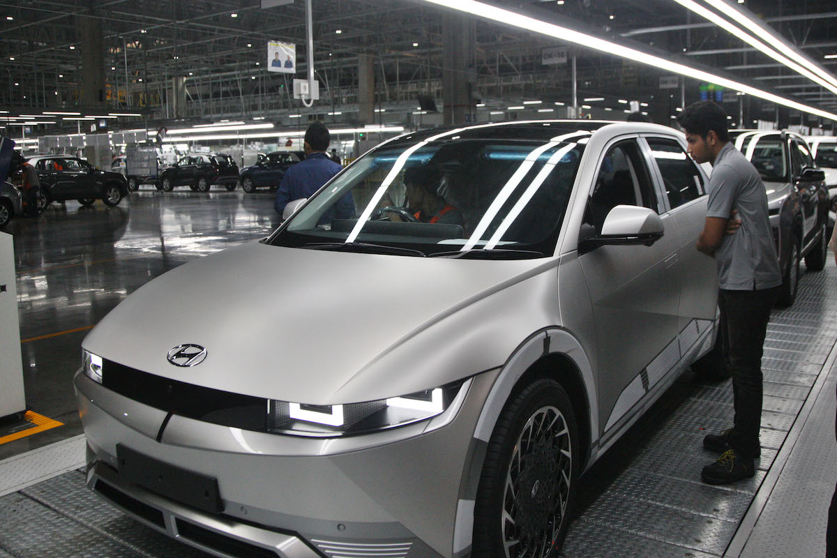 Perbedaan antara mobil listrik CKD dan CBU