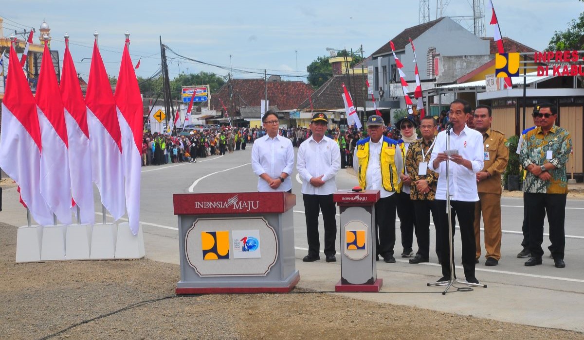 Presiden Jokowi meresmikan Terminal Leuwipanjang Kota Bandung