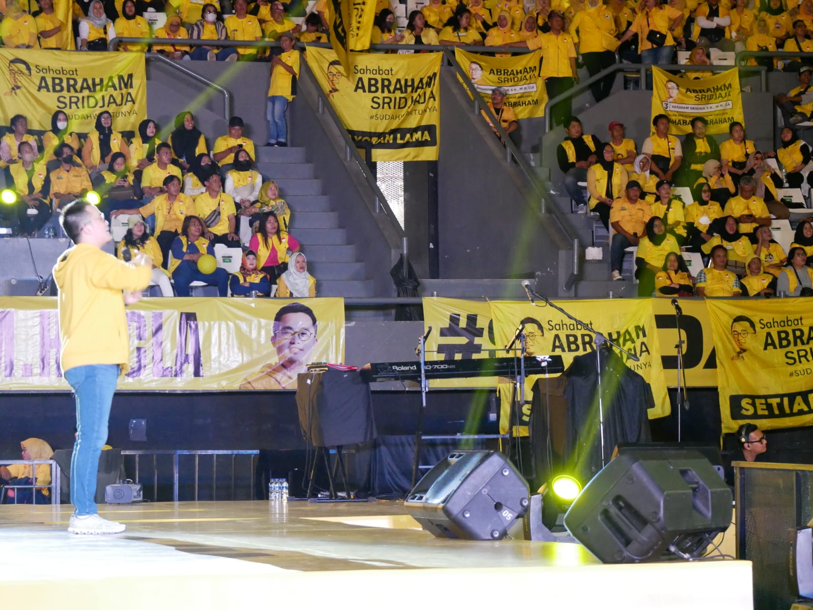 Caleg Abraham Sridjaja memberikan pembekalan dan penguatan kepada ribuan saksi dan koordinator Tempat Pemungutan Suara (TPS) di Jakarta.