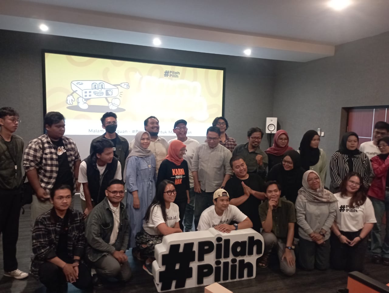 emutaran film pendek dan diskusi mengenai isu lingkungan dan Pemilu 2024 , Sabtu (10/2), di Yogyakarta.