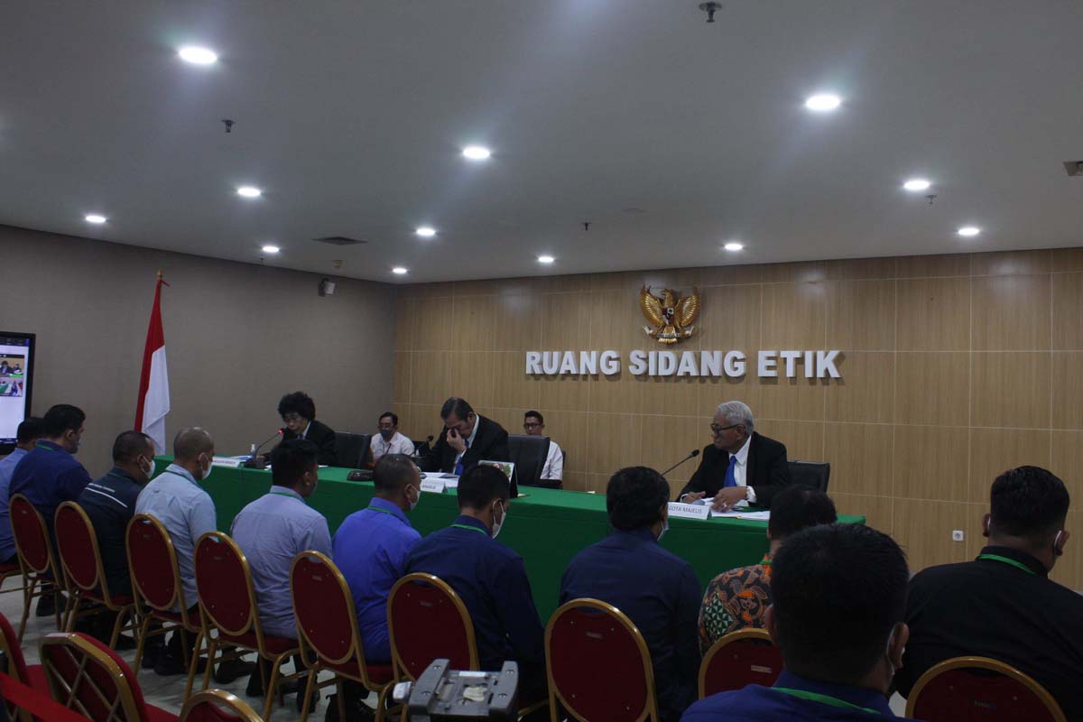 MAKI menilai sanksi minta maaf yang dijatuhan Dewas terhadap pelaku pungli di KPK merupakan blunder.