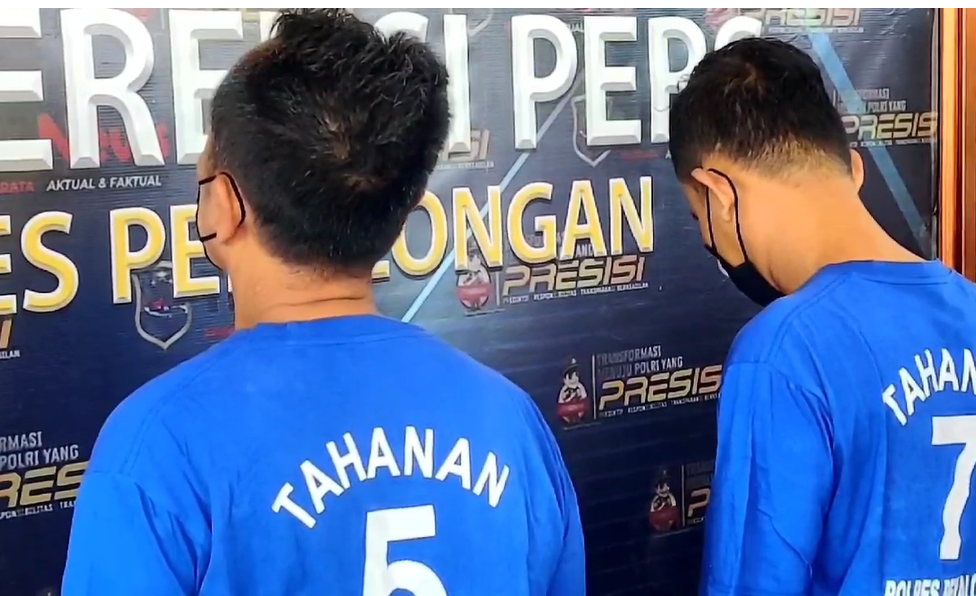 Dua dukun penipu caleg di Pekalongan, Jawa Tengah.