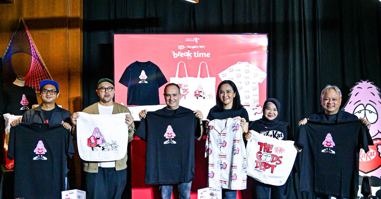 Koleksi merchandise edisi terbatas yang didesain seniman Raditya Ramadhan atau Rabuns. 