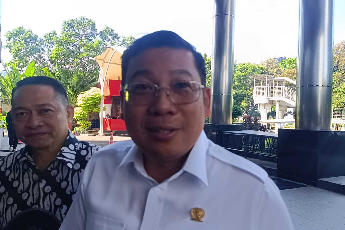 Kepala Badan Pangan Nasional Arief Prasetyo Adi (kanan).