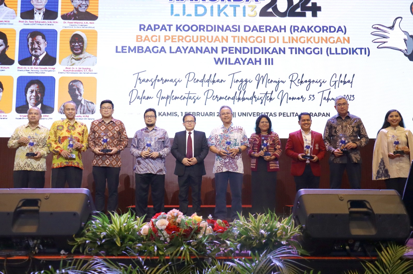 Untar Jakarta meraih delapan penghargaan dari Lembaga Layanan Pendidikan Tinggi Wilayah III (LLDikti III). 