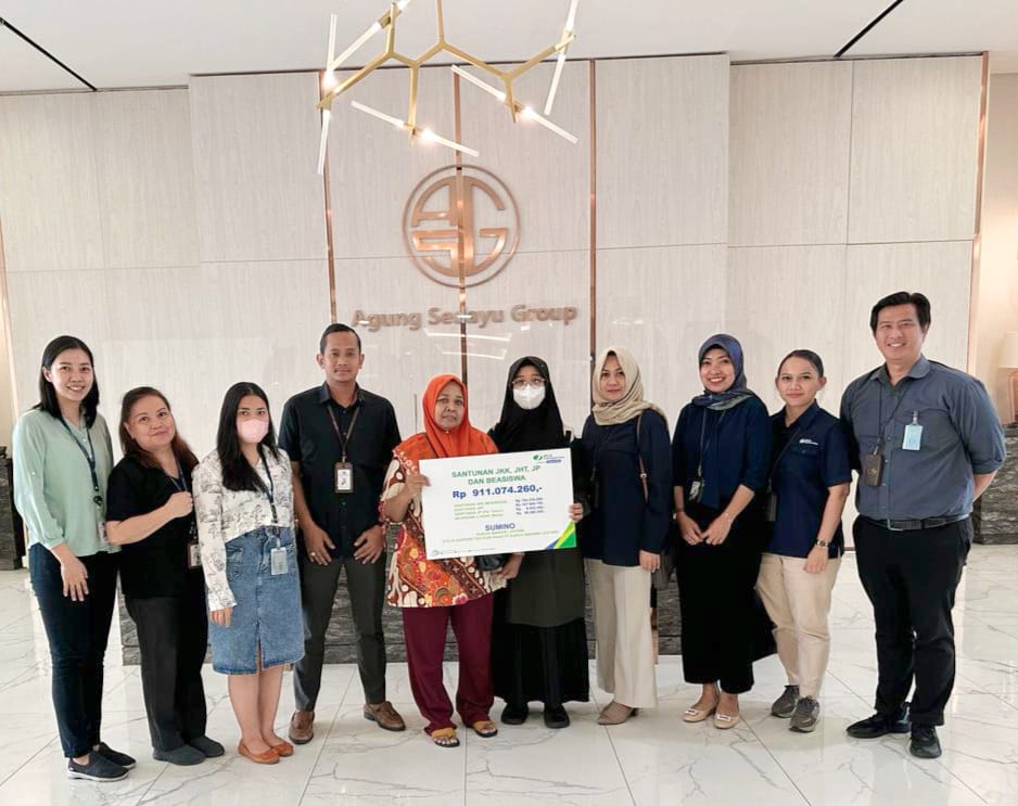 BPJS Ketenagakerjaan Jakarta Mangga Dua membayarkan program manfaat JKK kepada ahli waris dari seorang pekerja.