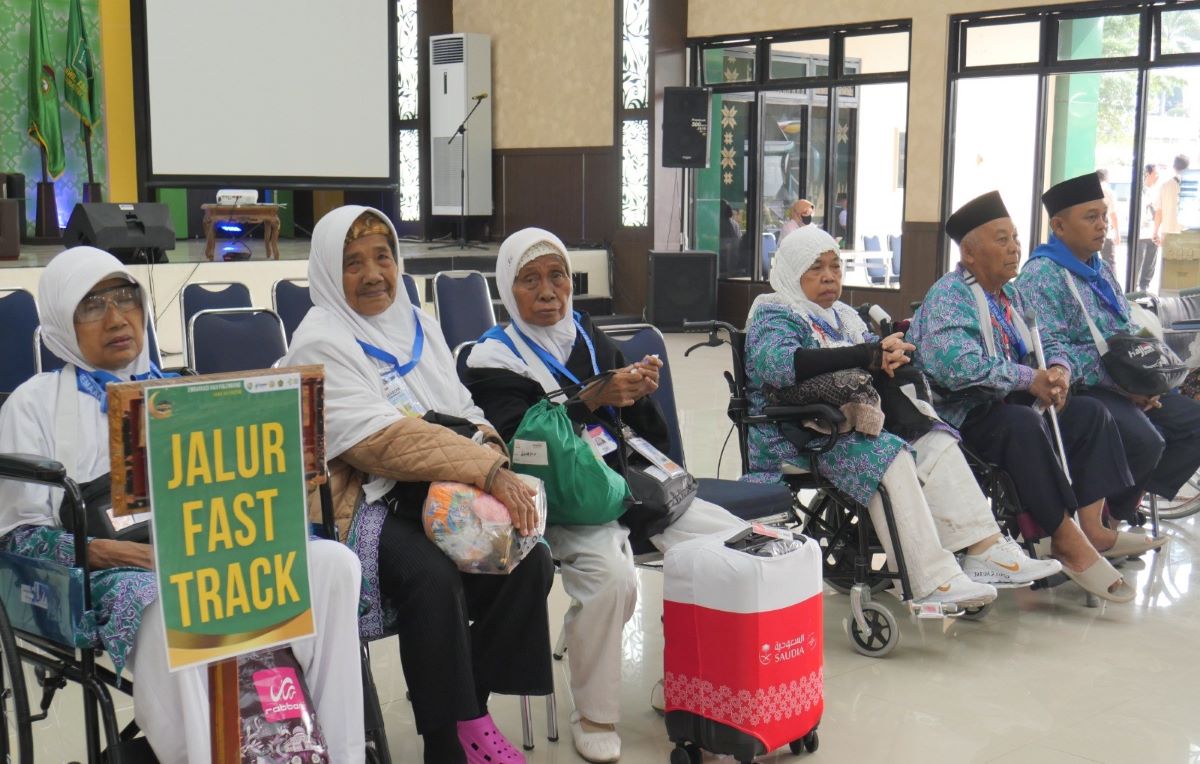 Layanan fast track haji