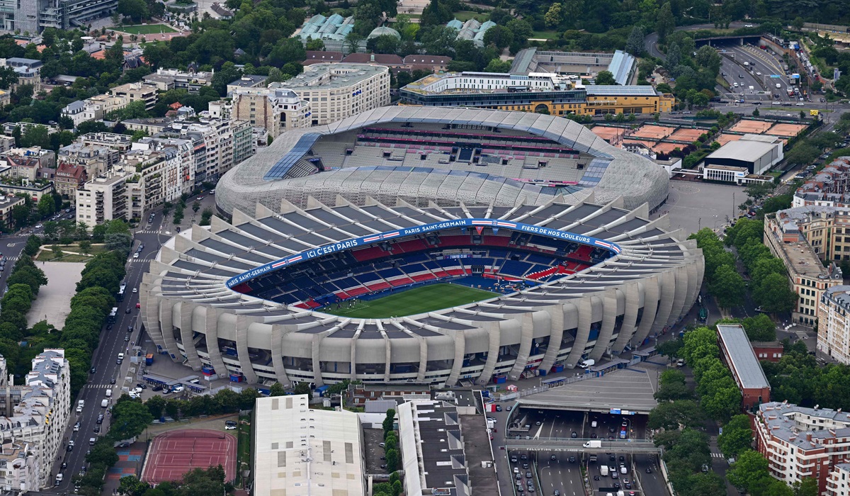 Foto udara stadion kandang klub Ligue 1 Paris Saint-Germain, Parc des Princes