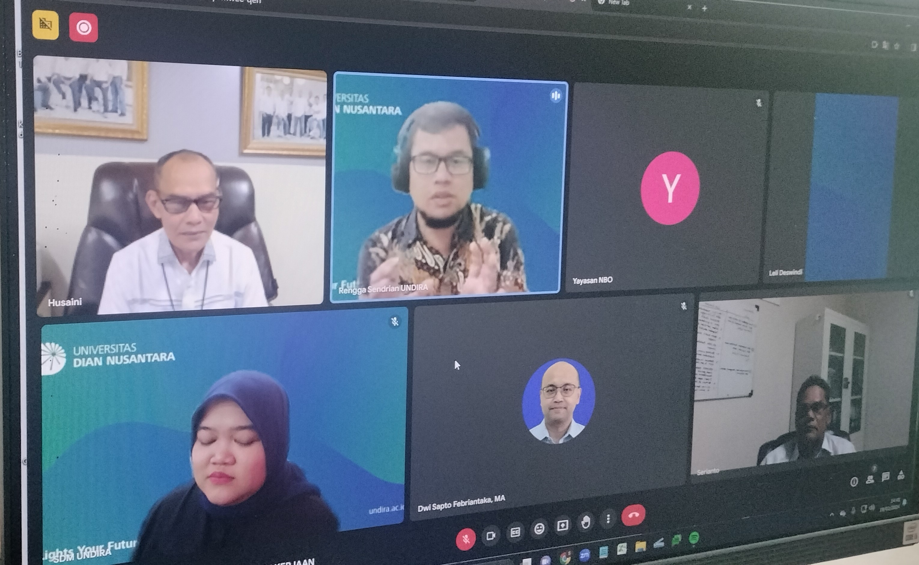 BPJS Ketenagakerjaan Jakarta Kebayoran Baru melakukan sosialisasi program di Kampus Undira, Jakarta.