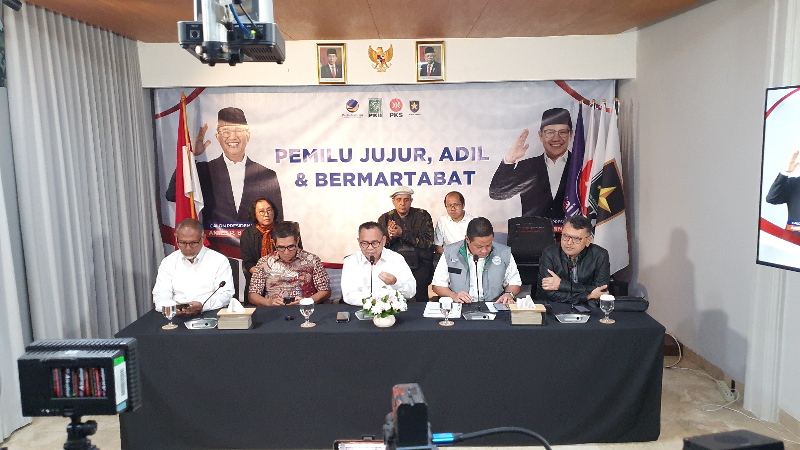 Konpers Timnas AMIN terkait dugaan pelanggaran pemilu.